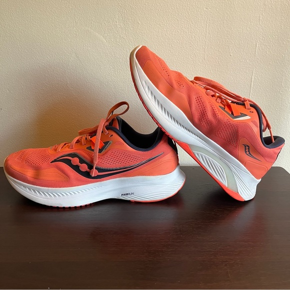 Saucony Womens Guide 15 S10685-16 Orange Running Shoes Sneakers Size 11 W - Picture 1 of 10